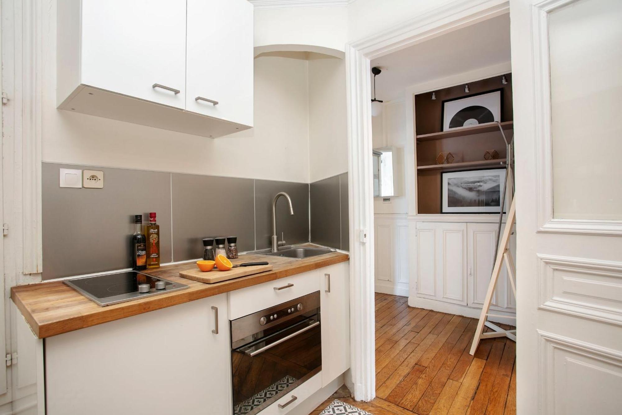 Notre-dame - 1br With Balcony - Cityapartmentstay * Parijs